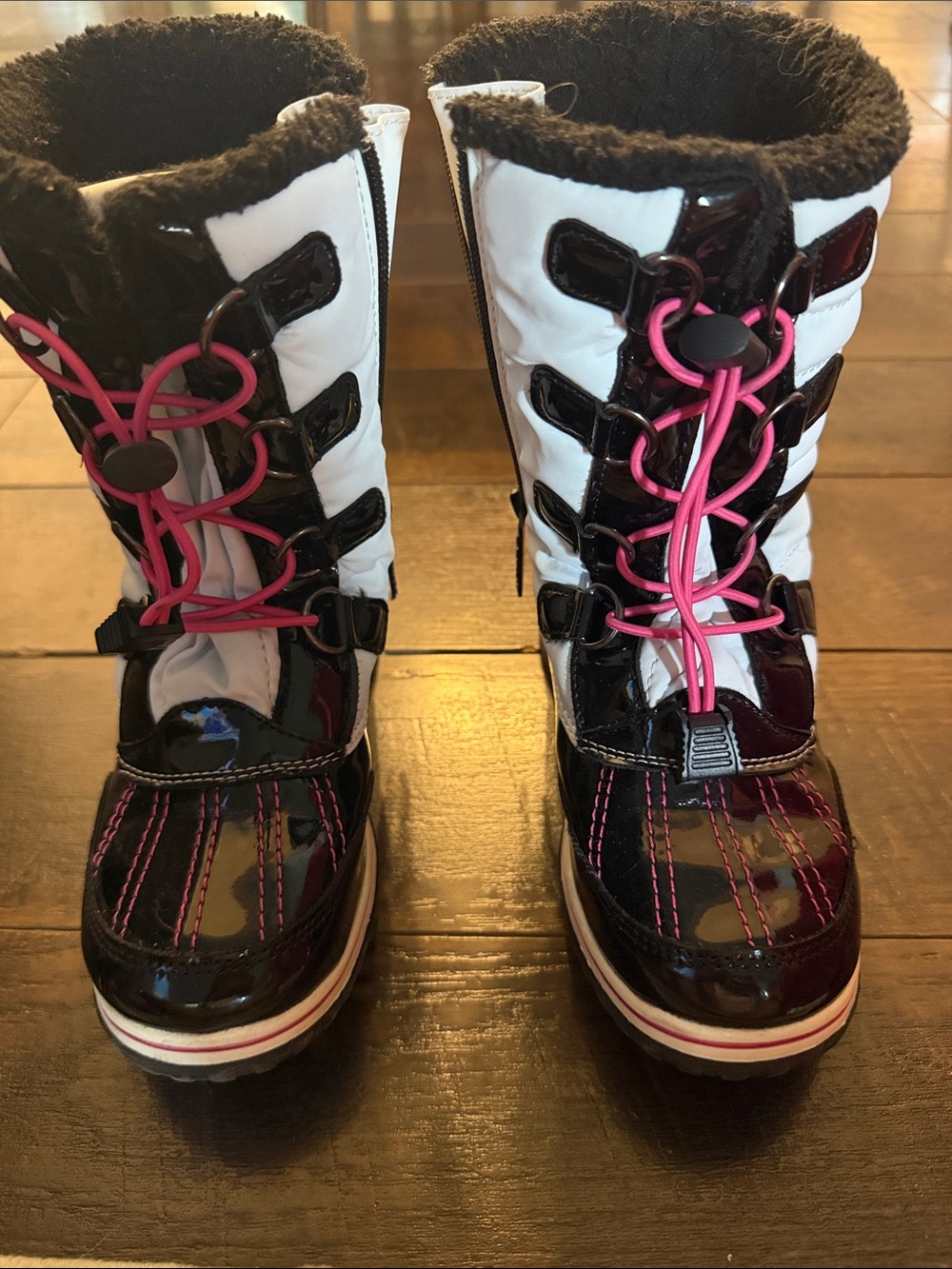 Khombu Black & White Kids Snow Boots with Pink Laces